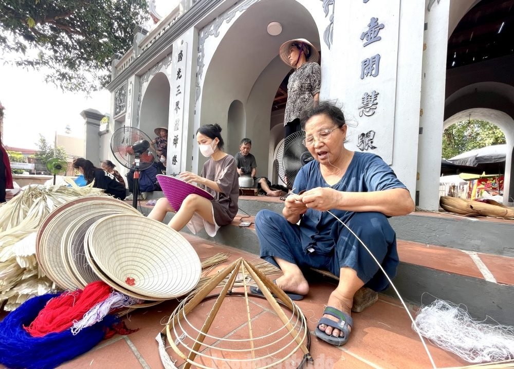 Làng nghề nón lá